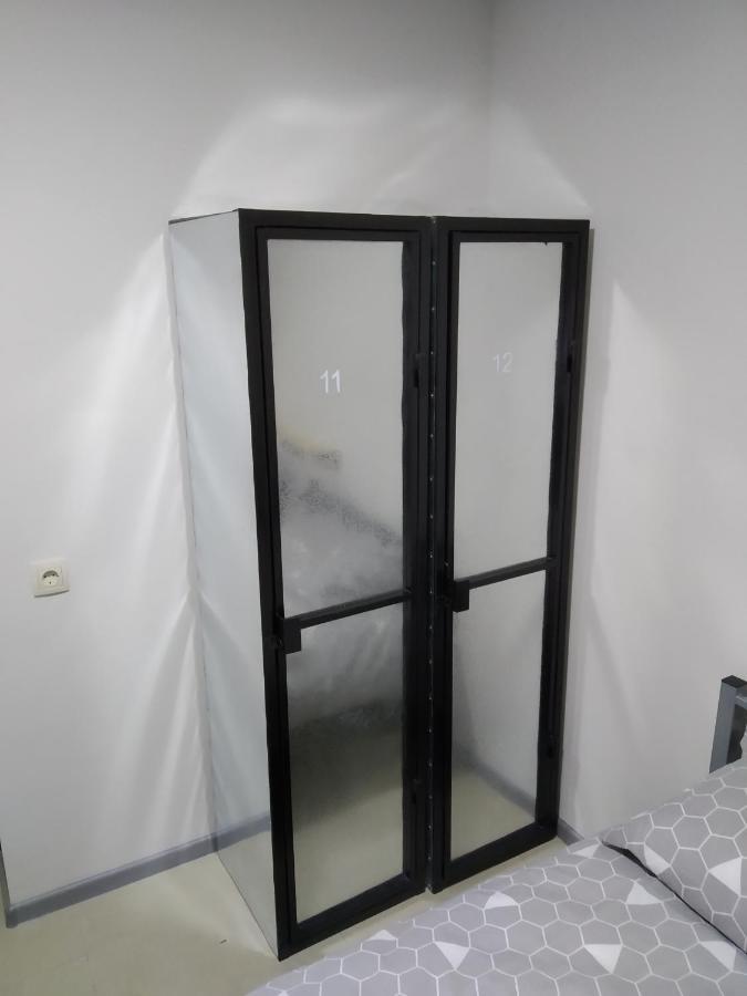 Mega Hostel เคียฟ ภายนอก รูปภาพ