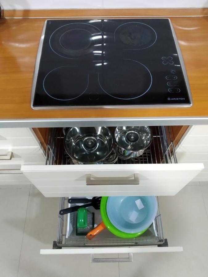 Mega Hostel เคียฟ ภายนอก รูปภาพ