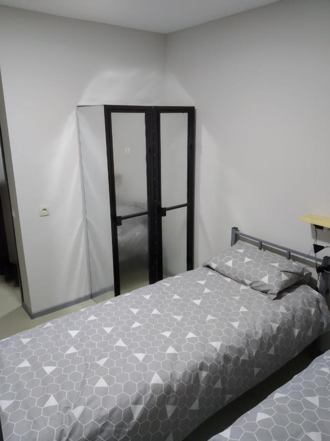 Mega Hostel เคียฟ ภายนอก รูปภาพ