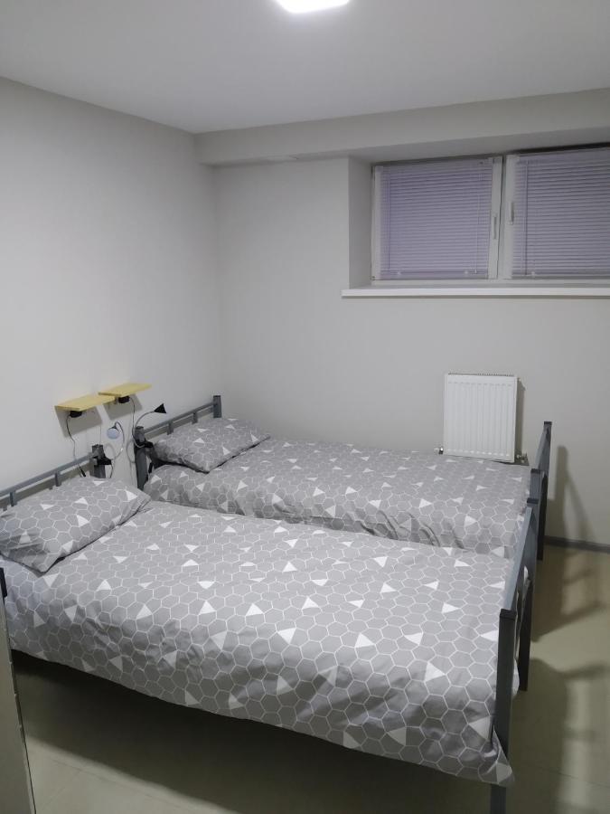 Mega Hostel เคียฟ ภายนอก รูปภาพ