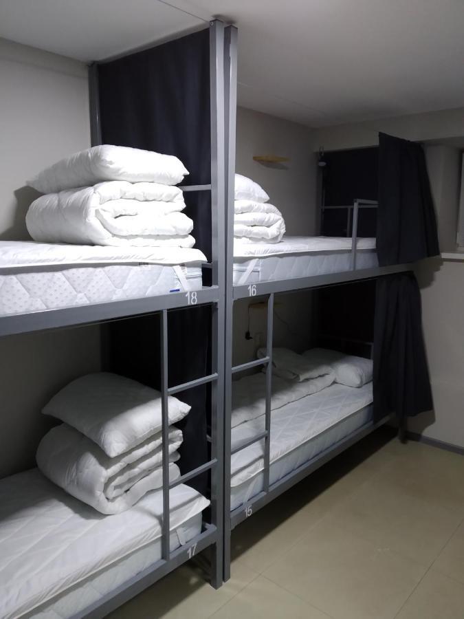 Mega Hostel เคียฟ ภายนอก รูปภาพ