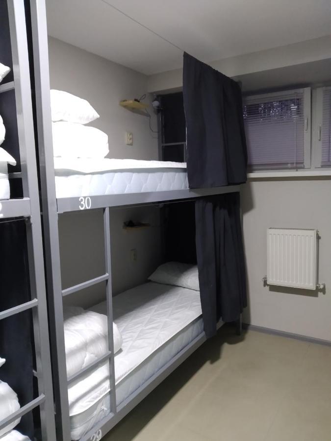 Mega Hostel เคียฟ ภายนอก รูปภาพ